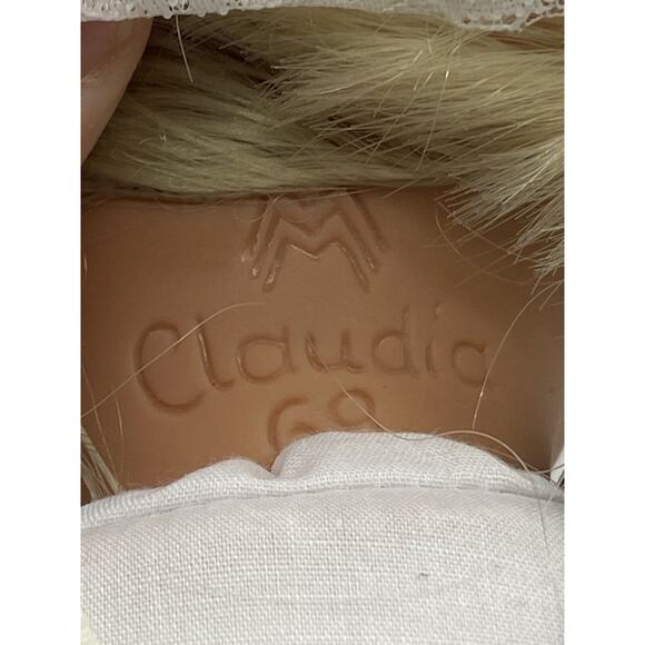 LISSI GERMAN Claudia 68 GIRL DOLL 14” TRADITIONAL OUTFIT 2 HEARTS COLLECTION - Picture 6 of 6